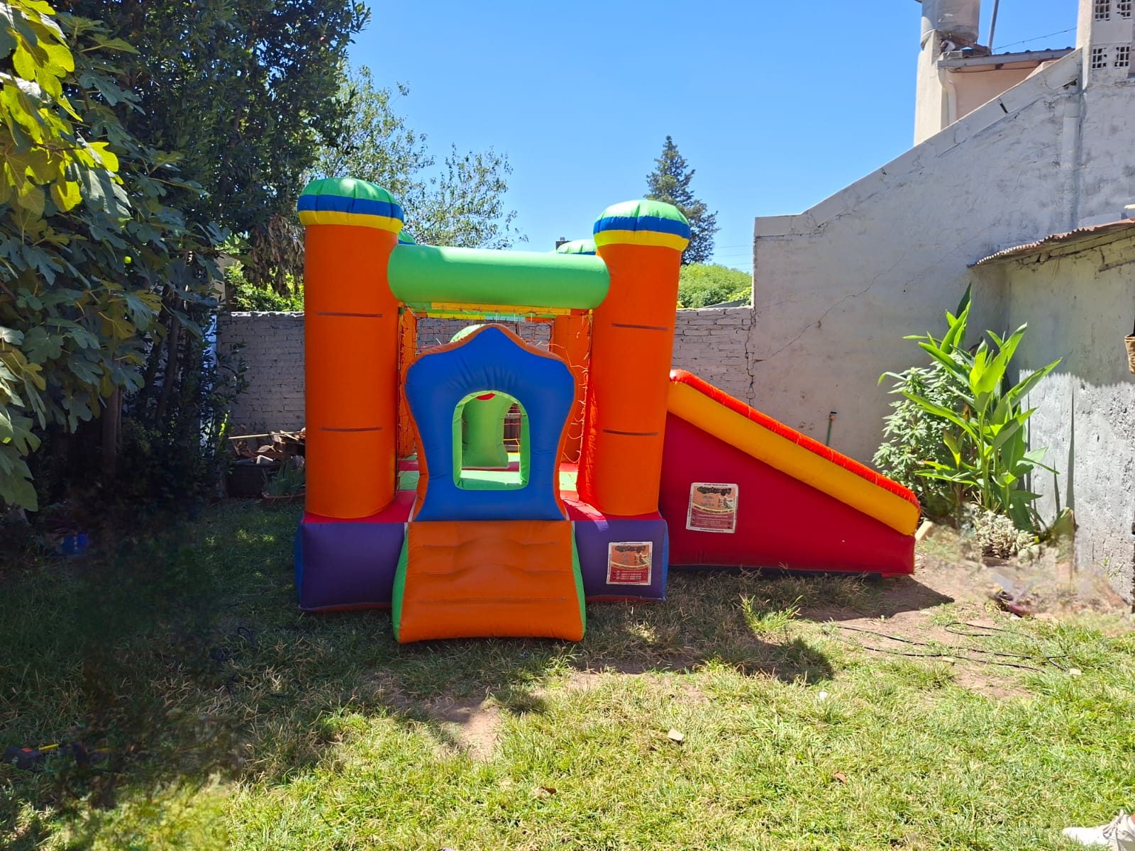 Castillo inflable con tobogán 2x4